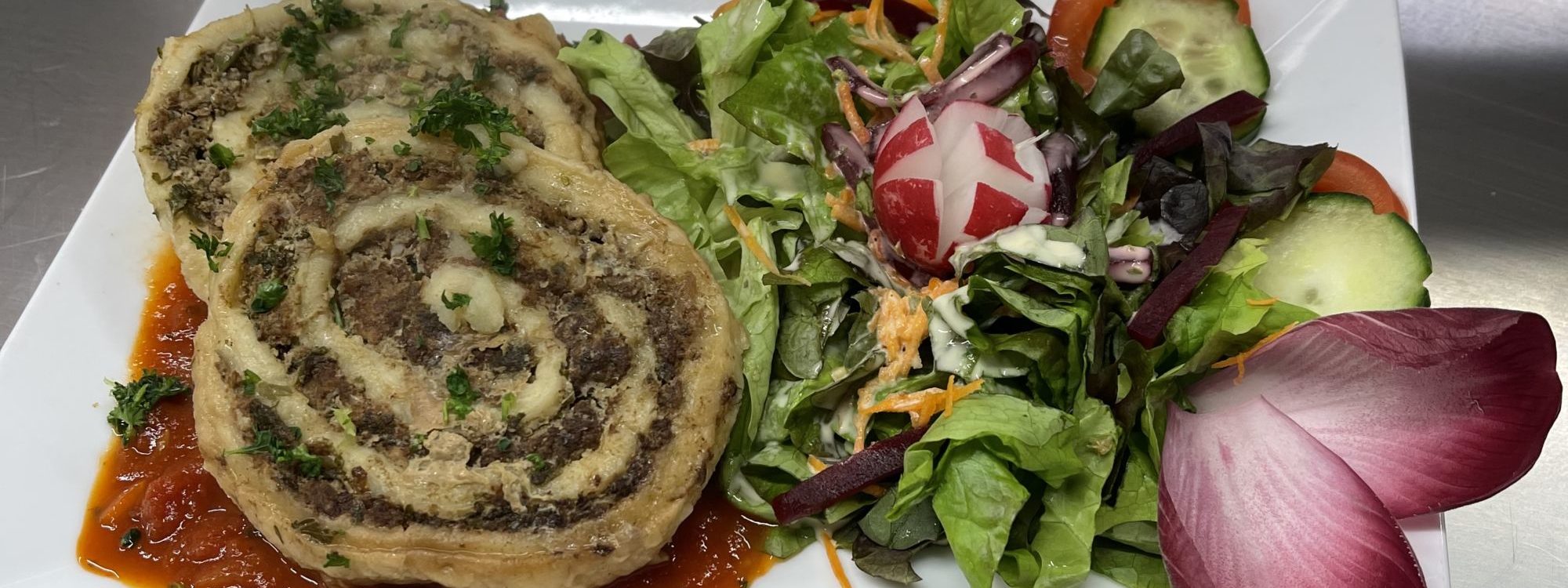 IMG_9489 2000X750 | O'berge du parc Qu’est-ce qu’un restaurant traditionnel ? Barr