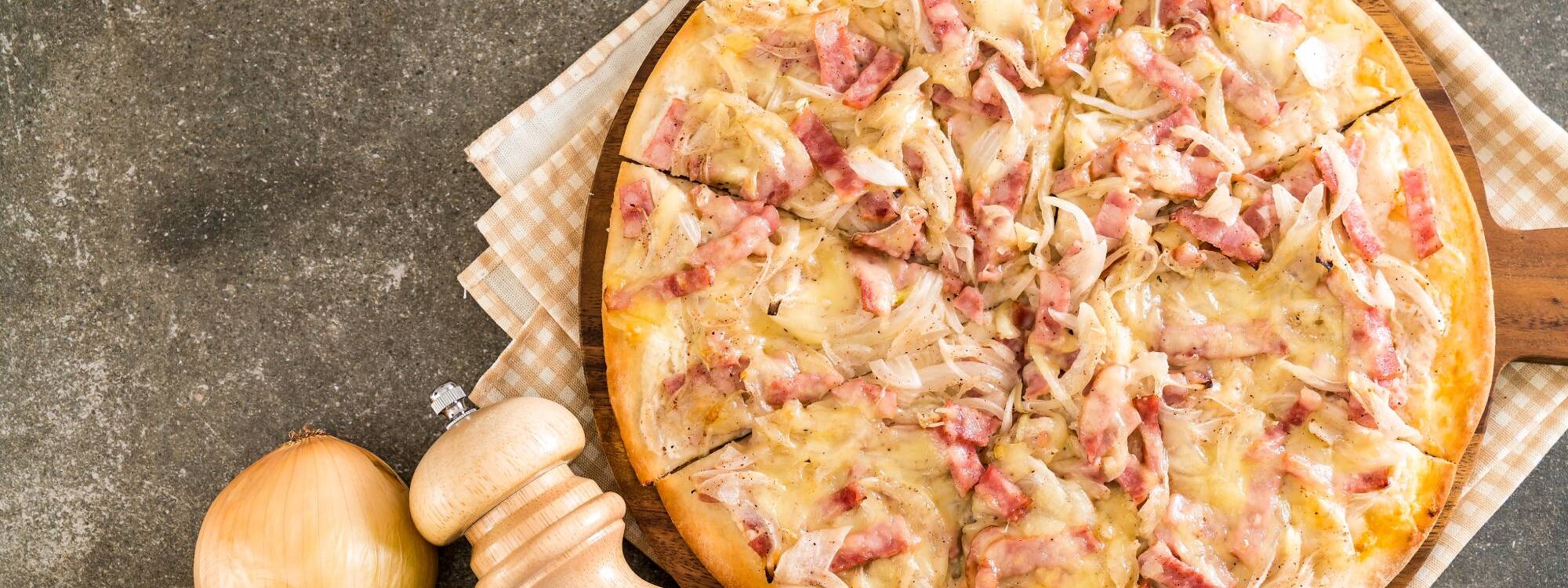 Pourquoi les tartes flamb&eacute;es sont-elles meilleures dans un restaurant traditionnel que faites maison ? Obernai